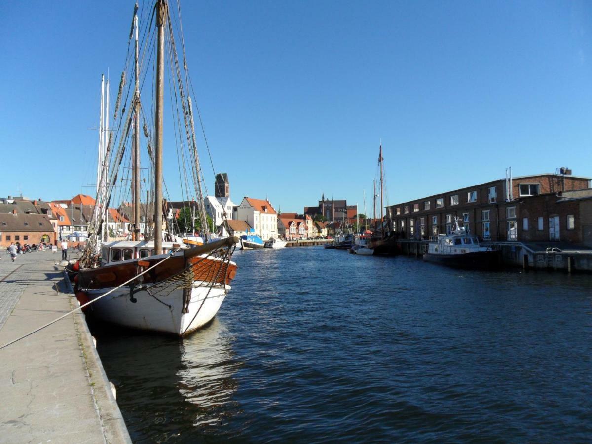 Seestern Am Hafen Mit Balkon - Abc139 By Abcwismar Exterior photo